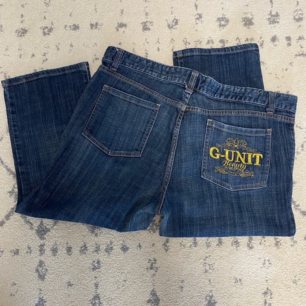 G-Unit clothing co. gold embroidered capri jeans womens size 14.‎